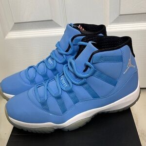 Nike Air Jordan 11 Retro “Pantone”patent leather Blue with White details.